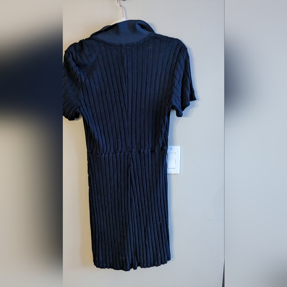 Ribbed fitted T-shirt dress - Picture 2 of 4